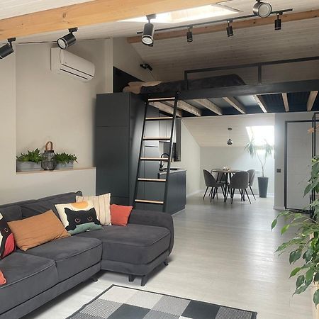 «Гори́Ще На Площі Польський Ринок» Appartement Kamjanets-Podilsky Buitenkant foto