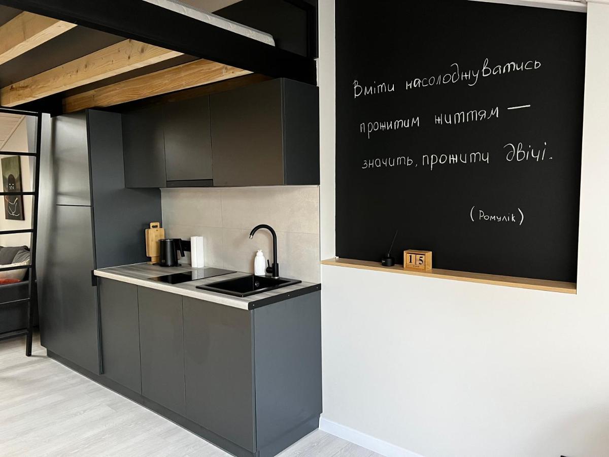 «Гори́Ще На Площі Польський Ринок» Appartement Kamjanets-Podilsky Buitenkant foto
