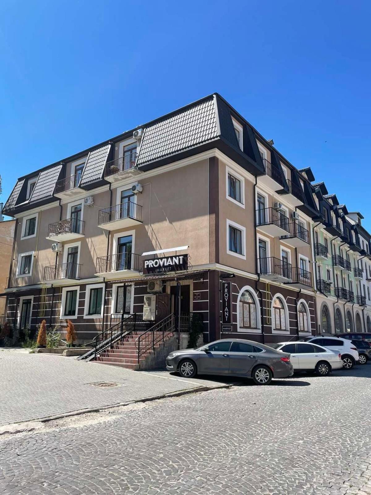 «Гори́Ще На Площі Польський Ринок» Appartement Kamjanets-Podilsky Buitenkant foto