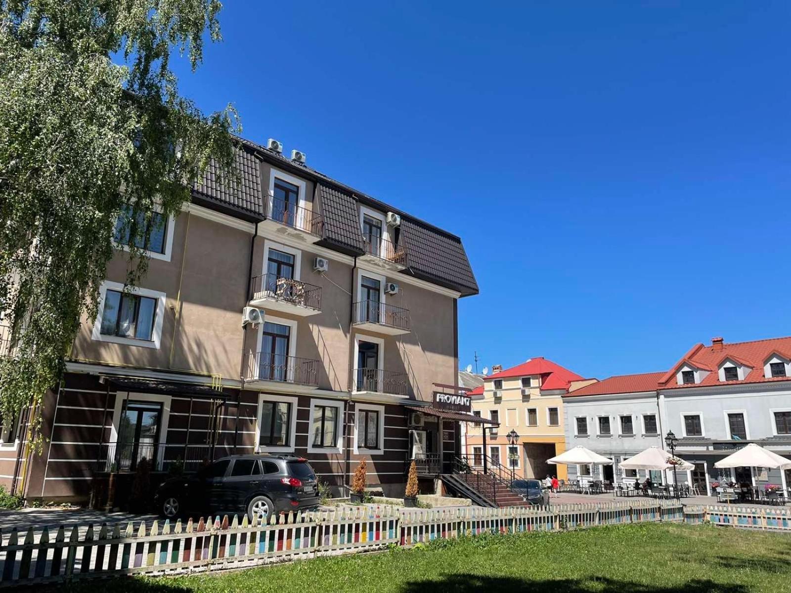 «Гори́Ще На Площі Польський Ринок» Appartement Kamjanets-Podilsky Buitenkant foto