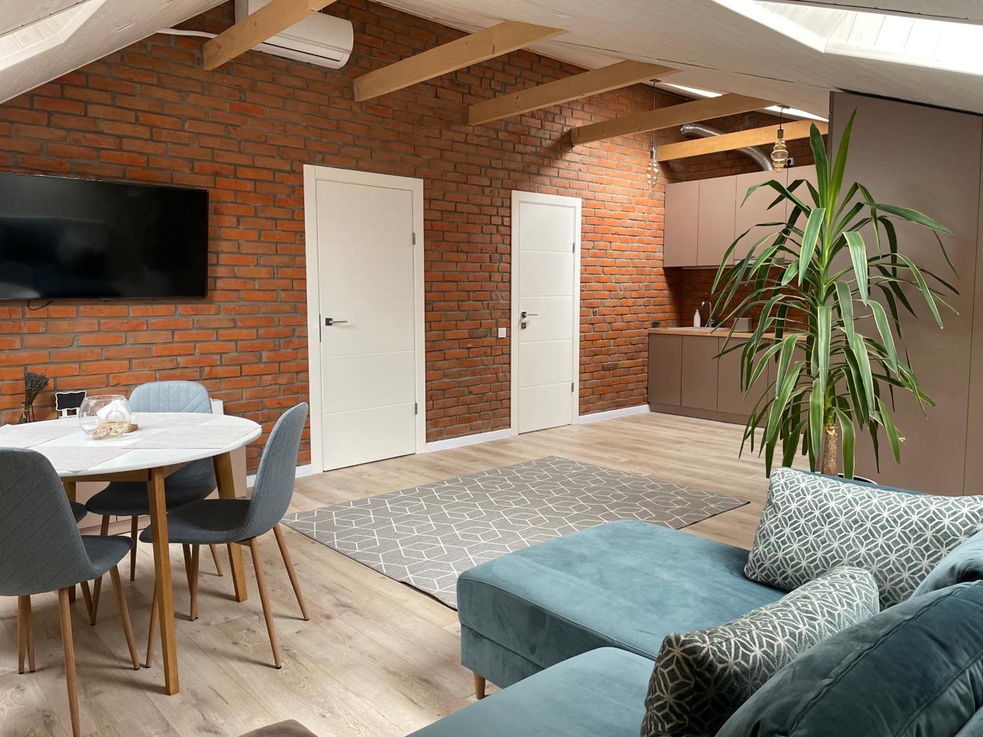 «Гори́Ще На Площі Польський Ринок» Appartement Kamjanets-Podilsky Buitenkant foto